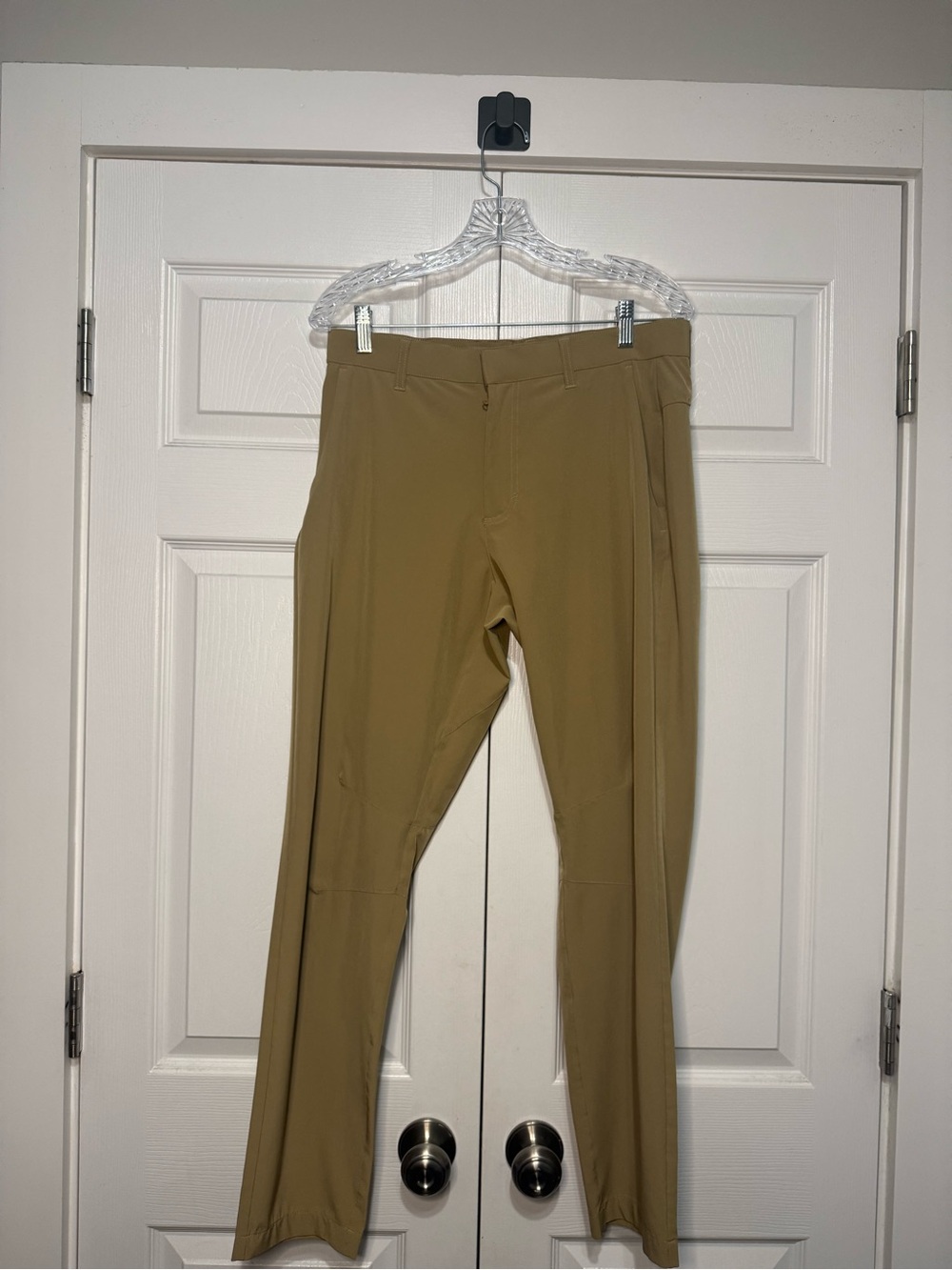 Fabletics The Only Pant  (Classic Fit) 32/32